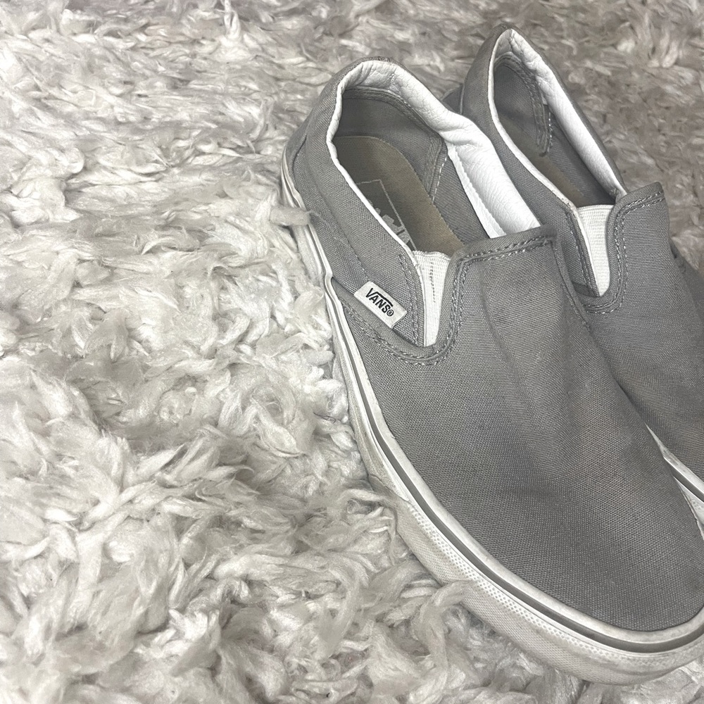 size 8 gray slip on vans